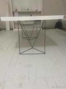 Designový luxusní stůl - 8