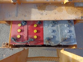 Elektrická nůžková pracovní plošina Haulotte Compact 10 - 8