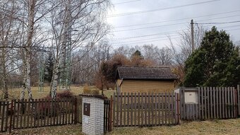 Udržovaný pozemek 1193 m2 Pod Strážištěm, Chomutov - 8
