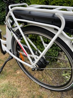 Prodám dámské elektrokolo Apache - 8