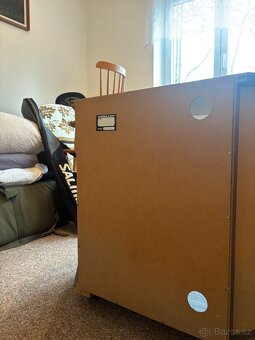 Vintage televizní stolek - 8