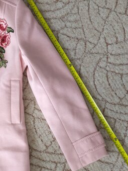 H&M růžový kabát s výšivkou vel. 44 - 8