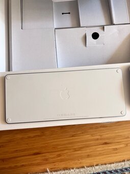 Apple iMac 24” M1 (8jádrový CPU / 7jádrový GPU) – 8GB RAM / - 8