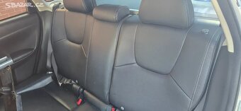 Subaru Impreza - 8