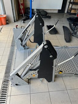 Elektrohydraulická zvedací plošina - 8