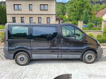 Opel Vivaro 1.9 CDTI 74 kW r.v. 11/2005 9 míst - 8