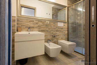 Prodej bytu 2+kk 57 m² Montesilvano, Itálie - 8