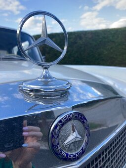 Mercedes Benz 220S W111 - 8