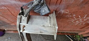 Vyztuha predniho narazniku audi A4 B8 8K face lift - 8