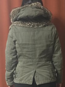 Dámská zimní bunda velikost 40 zelená - 8