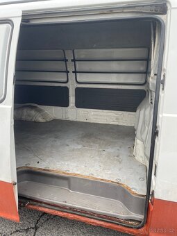 Kia fregio 2.4 - 8
