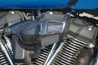 Harley Davidson Low Rider ST - 8