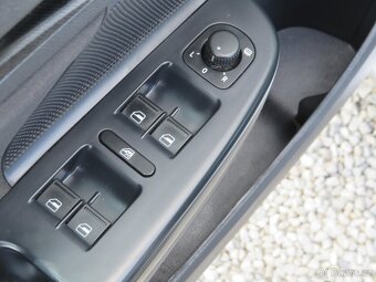 Volkswagen Golf 2.0TDi , 103 kW nafta, 2013 - 8
