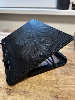 Acer Nitro V 15 black - herní myš nitro - chladící podložka - 8