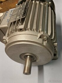 Elektromotor LAIPPLE / KEB ; 0,75KW ; 1420 ot/min - 8