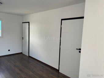 Hausbot 2+kk 43 m2 s terasou 9 m2 - 8