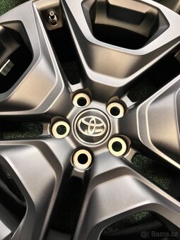 5x114,3 R19 Originál alu Toyota RAV4 5. Generace - JAKO NOVÉ - 8