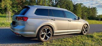 VW Passat 2020 BiTDI 240k R-Line 4x4 CZ Autorizovaný Servis - 8