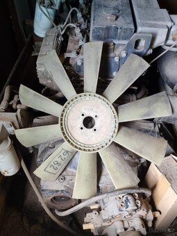 motor Perkins čtyřválec 3777E I4B/4 - 8