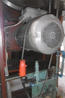 lis excentrický LEU 100 A r. 93 - zachovalý - 8