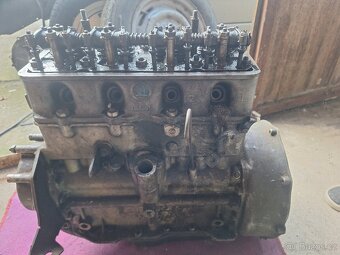 Motor a převodovka škoda 1203 - 8