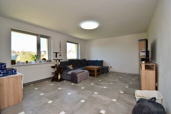 Rd v Týnci nad Labem, 6+1, zahrada 594 m2 - 8