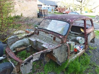 Škoda 440 pravostranné řízení - 8