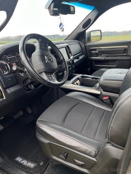 Dodge RAM - 8