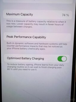 iPhone 12 128 GB bílý - 8