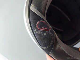 Helma SHARK velikost L - 8