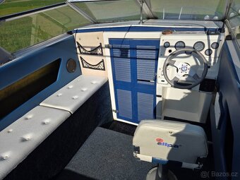 Kajutova lod 6.6x2.4m, možno motor, vlek - 8