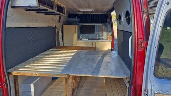 Peugeot Boxer obytná dodávka - 8