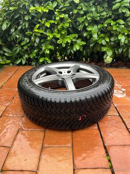 Alu kola DEZENT 17 5x112 - Zimní pneu NOKIAN - VW ARTEON - 8