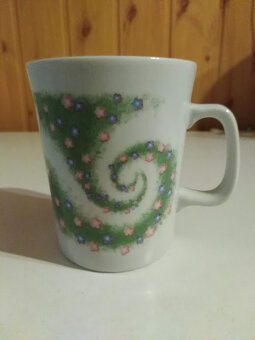 Retro sběratelské hrnečky . - 8