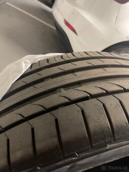 Pneu 225/40/18 - 8