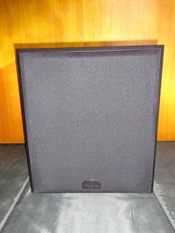 aktivní subwoofer MAGNAT - 8