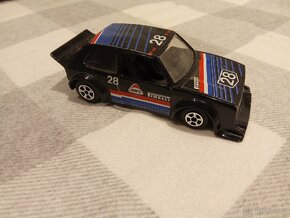 Modely aut - 8