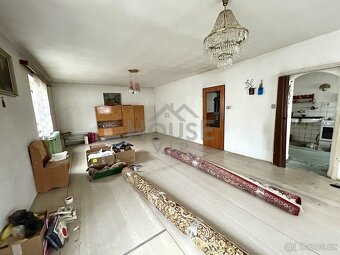 Prodej rodinného domu 240 m², na pozemku 1199 m², Praha - Ho - 8