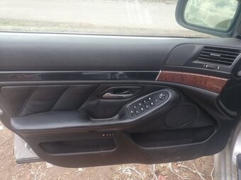 Díly BMW 530da titansilber, exclusive edition - 8