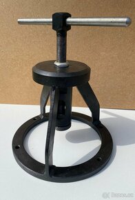 Servisní klíče pro MF 70 - 8