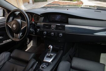 BMW 530d Touring - 8