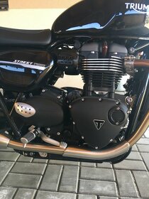 Triumph street twin 900 - 8