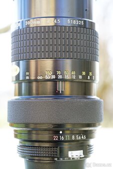 Nikon Nikkor 300mm f4.5 AI, manuální teleobjektiv, Nikon F - 8