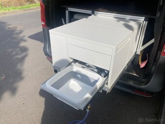 PRODÁM CAMPINGOVOU VESTAVBU DO MERCEDES V CLASS A VITO - 8