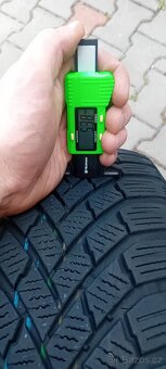 Continental 205/65 R15 - 8