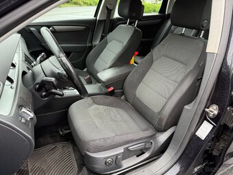Volkswagen Passat B7 2.0 TDI DSG - 8