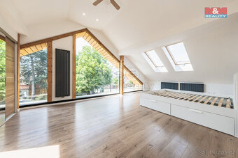 Prodej rodinného domu, 190 m², Praha, ul. Žampiónová - 8