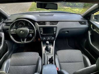 Škoda Octavia Combi 3 RS - 8