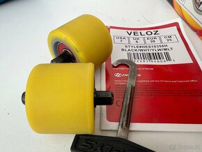 Koloboty (kolečk. brusle/tenisky) HEELYS X CHUPA CHUPS VELOZ - 8