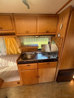 Obytný Karavan Eriba- NOVA 531 - 8